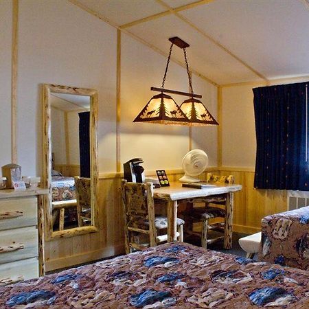 Lake Lodge Cabins Bagian luar foto