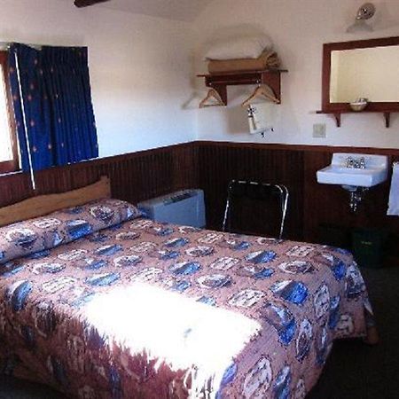 Lake Lodge Cabins Bagian luar foto